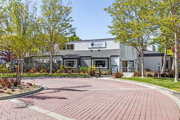 Avana Stoneridge: Elegant of luxury apartments in pleasant community, showcasing modern architecture and lush green surroundings