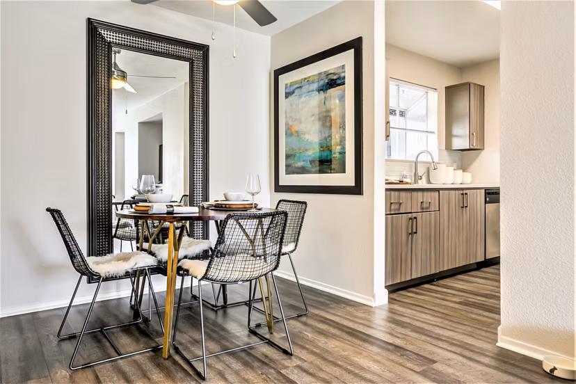 Dining area with modern decor and ample seating at Avana Stoneridge Apartments, part of Greystar's luxury apartment collection