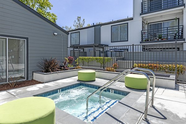 hot tub/jacuzzi at Avana Stoneridge Apartments