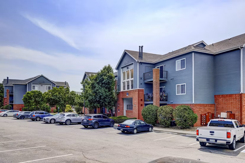 building at North Creek Apartments