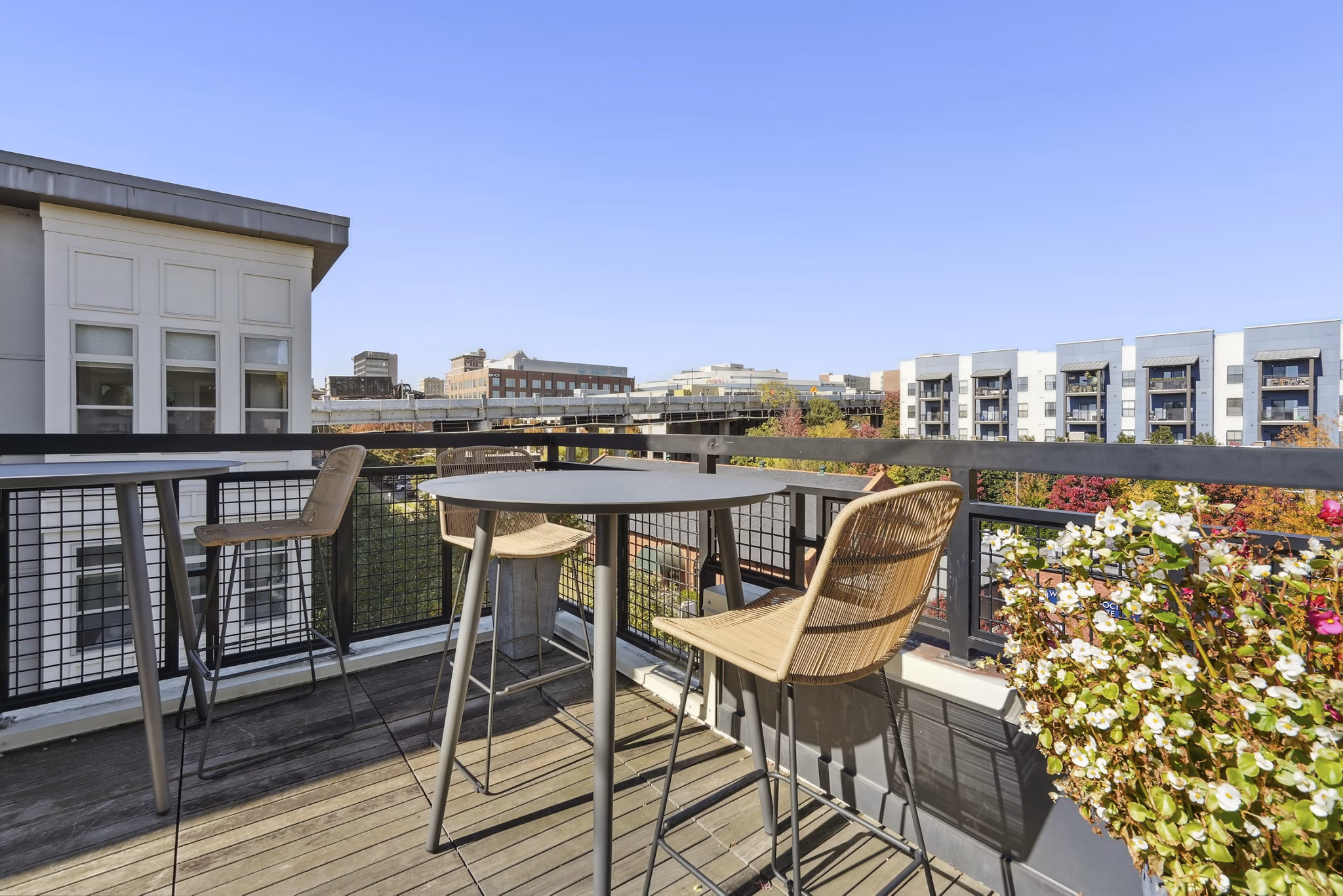 grill area at Ellison on Broad Apartments 