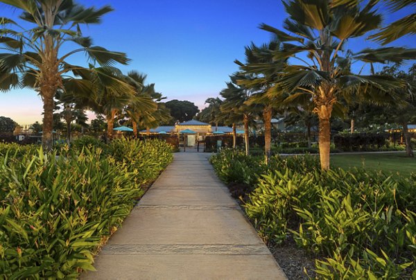 courtyard at Kalaeloa Rental Homes