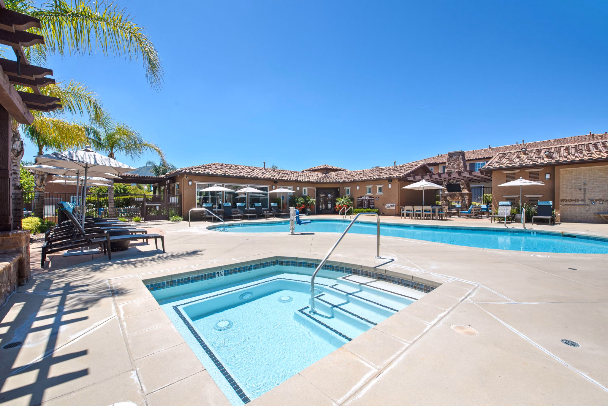 pool at Townhomes at Lost Canyon Apartments