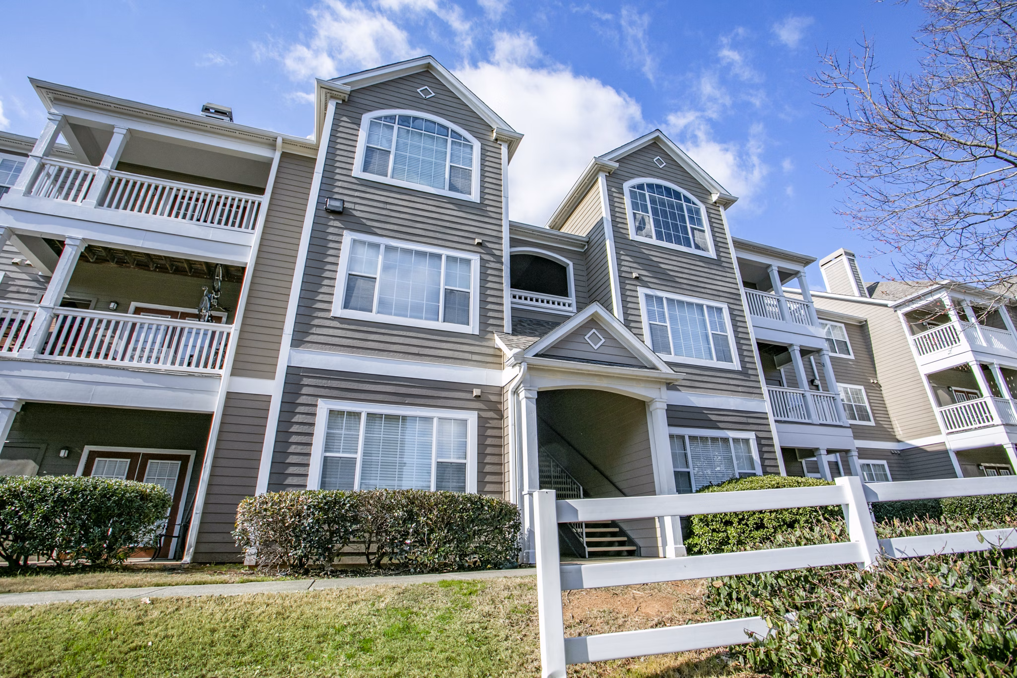 Andover at Johns Creek: Stunning of luxury apartments in a lush suburban setting
