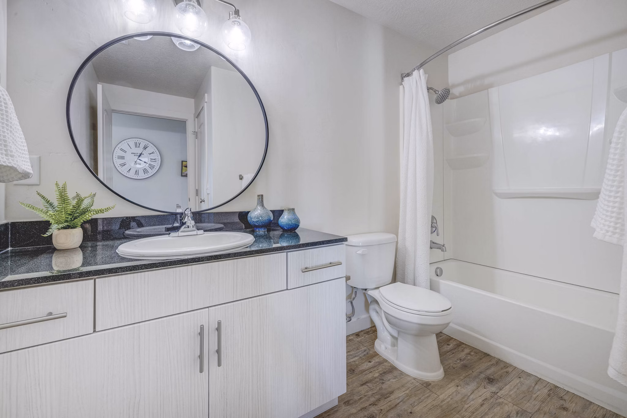 bathroom at Rockledge at Quarry Bend Apartments
