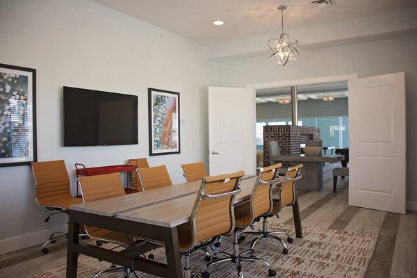 clubhouse at Rockledge at Quarry Bend Apartments