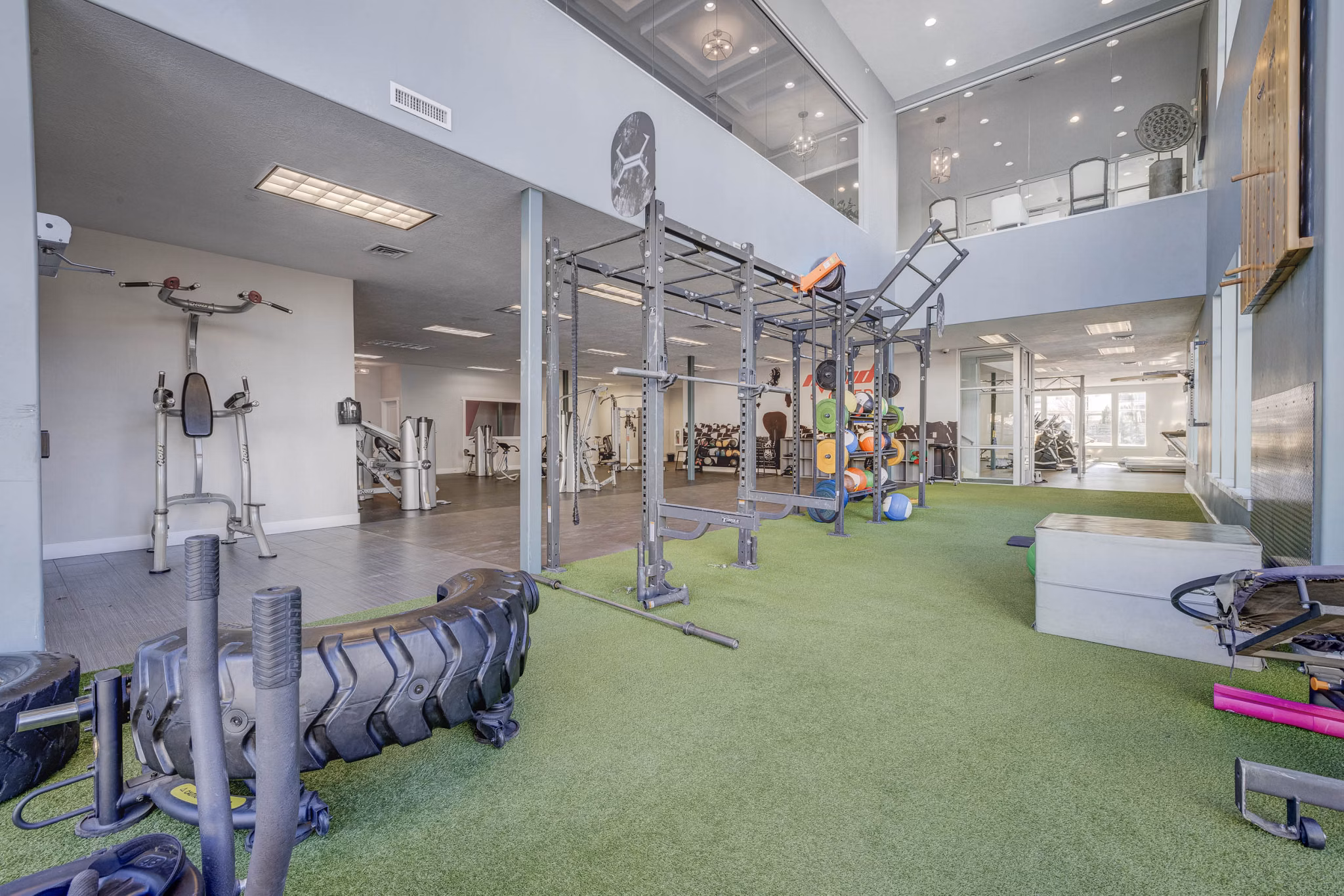 fitness center at Rockledge at Quarry Bend Apartments