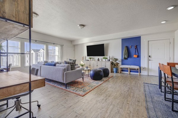 living room at Rockledge at Quarry Bend Apartments