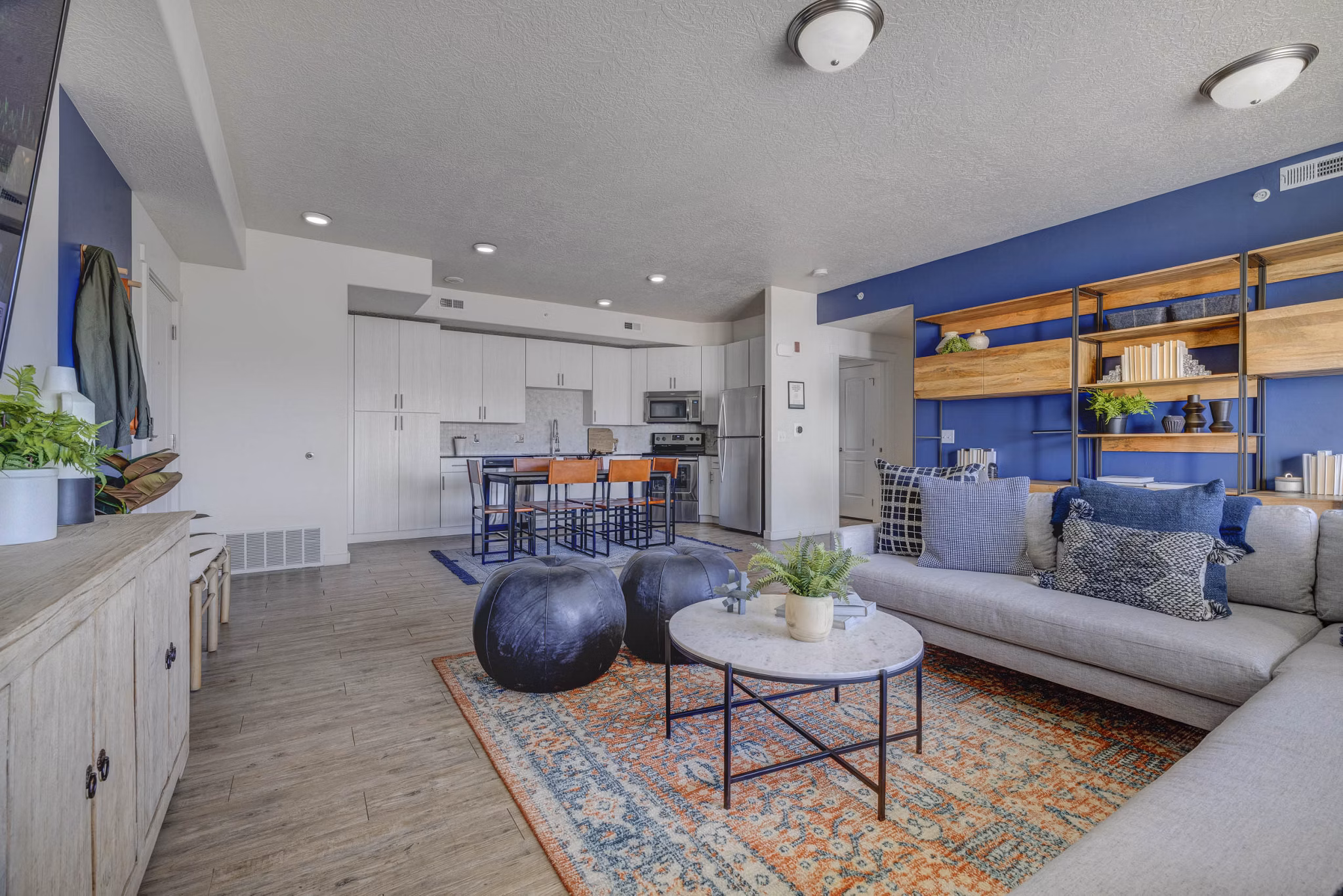 living room at Rockledge at Quarry Bend Apartments