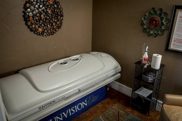 tanning salon at Outpost at Waco Apartments