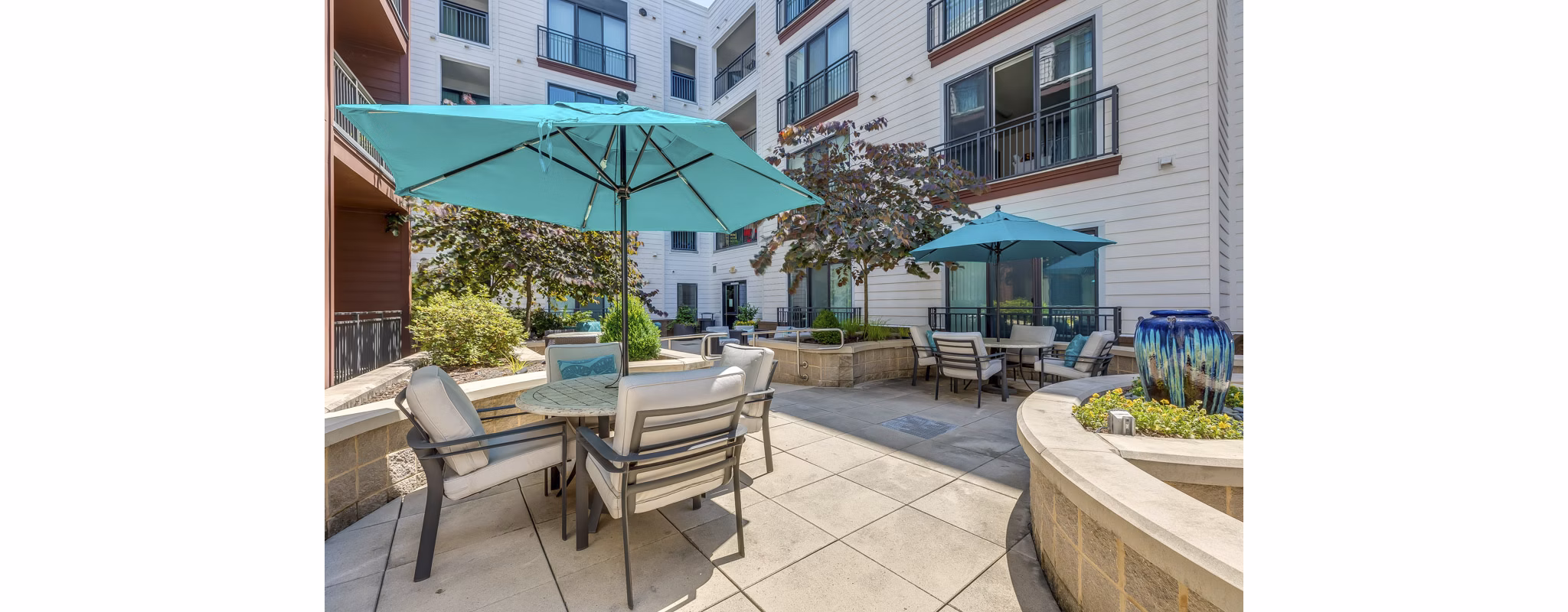 courtyard at Loft One35 Apartments