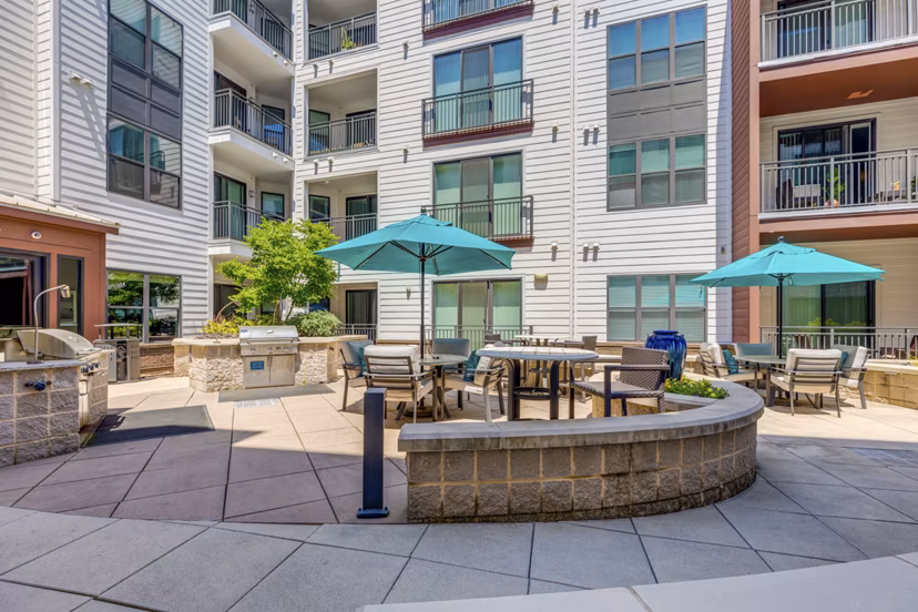 grill area at Loft One35 Apartments