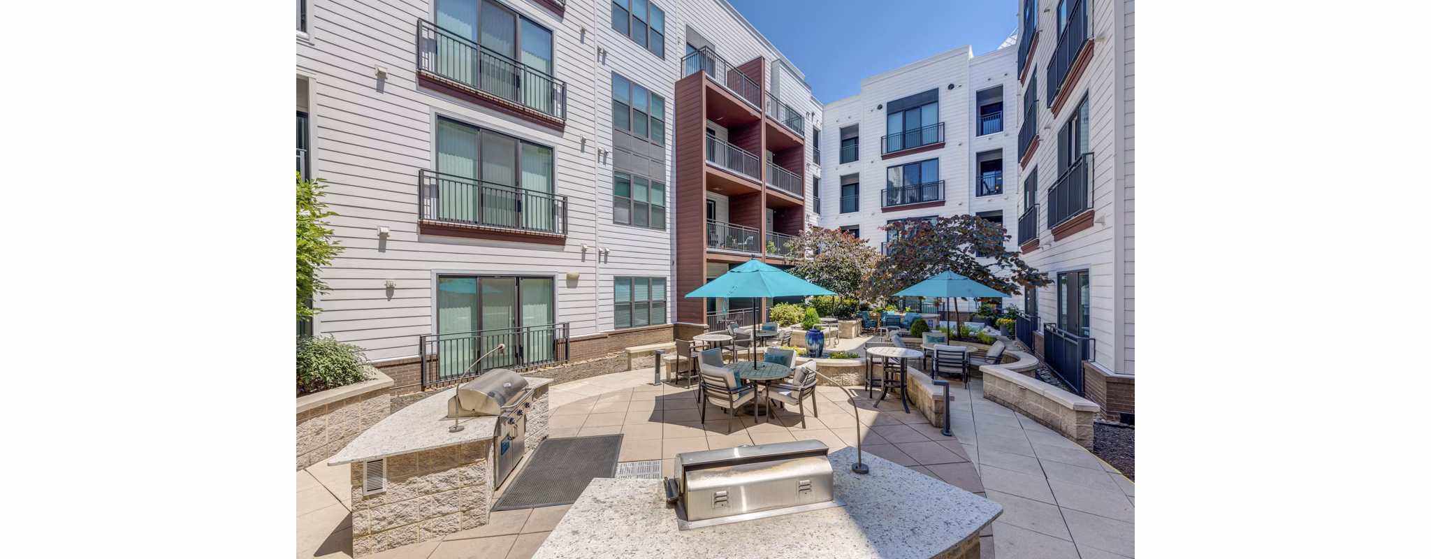 grill area at Loft One35 Apartments