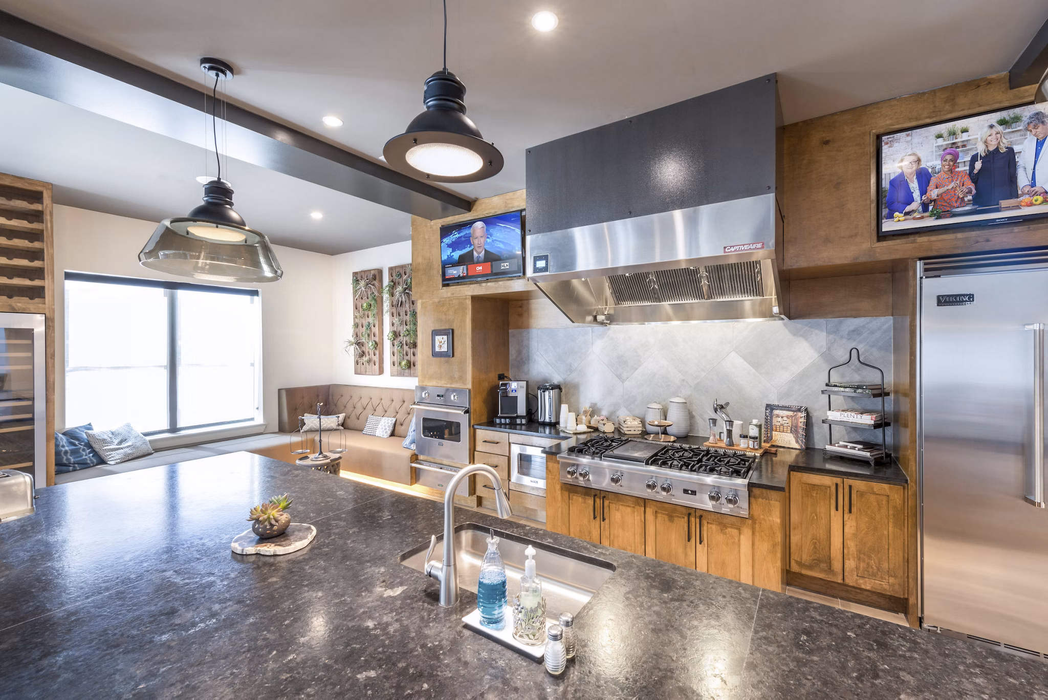 clubhouse at Overture Highlands Apartments