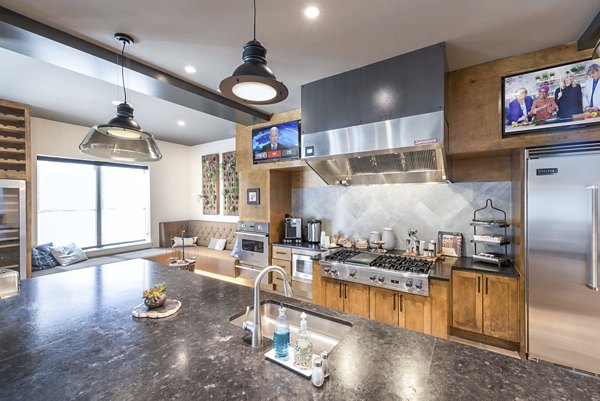 clubhouse at Overture Highlands Apartments