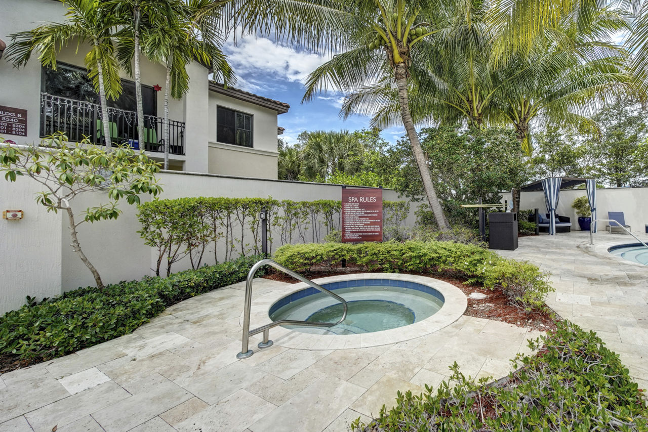 Solle Davie Apartments Davie Fl 5 of 12