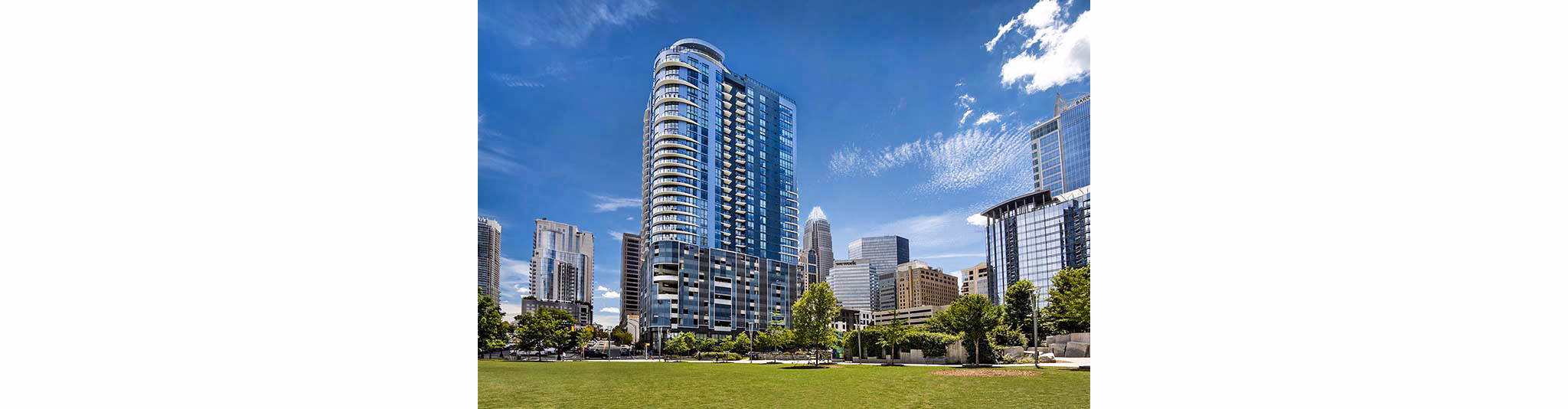 Ascent Uptown Apartments: Modern luxury high-rise in Charlotte
