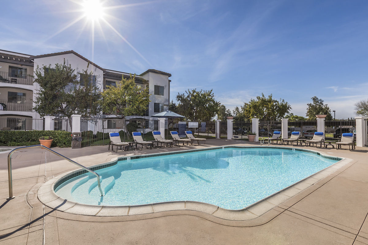 Pool at Overture San Marcos (6 of 6)
