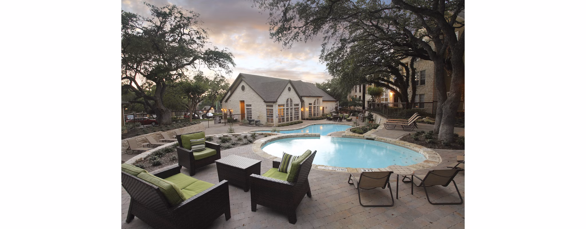 Parc at Wall Street: Elegant high-rise luxury apartments in vibrant city center
