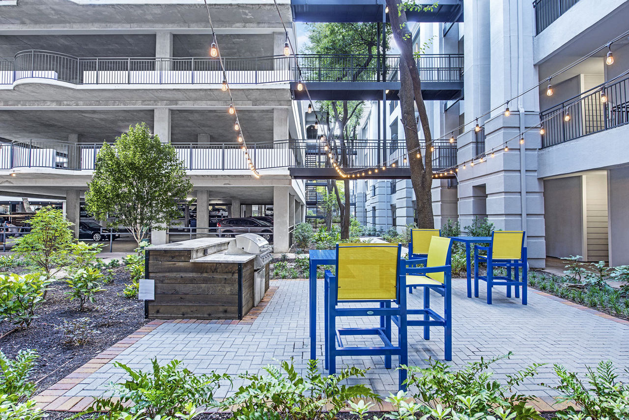 Riviera At West Village Apartments Dallas Tx 3 of 12