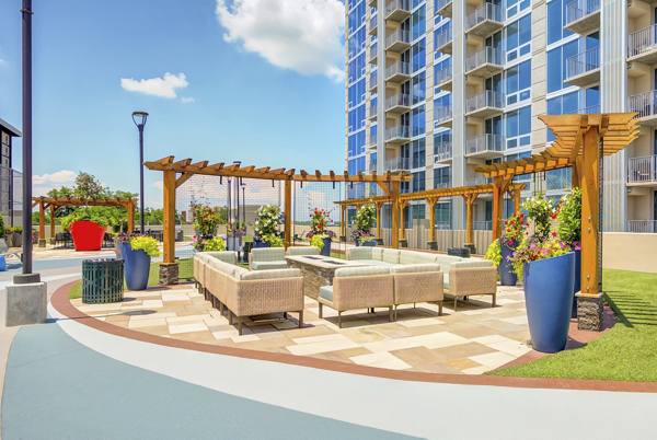 fire pit at Skyhouse Uptown North Apartments