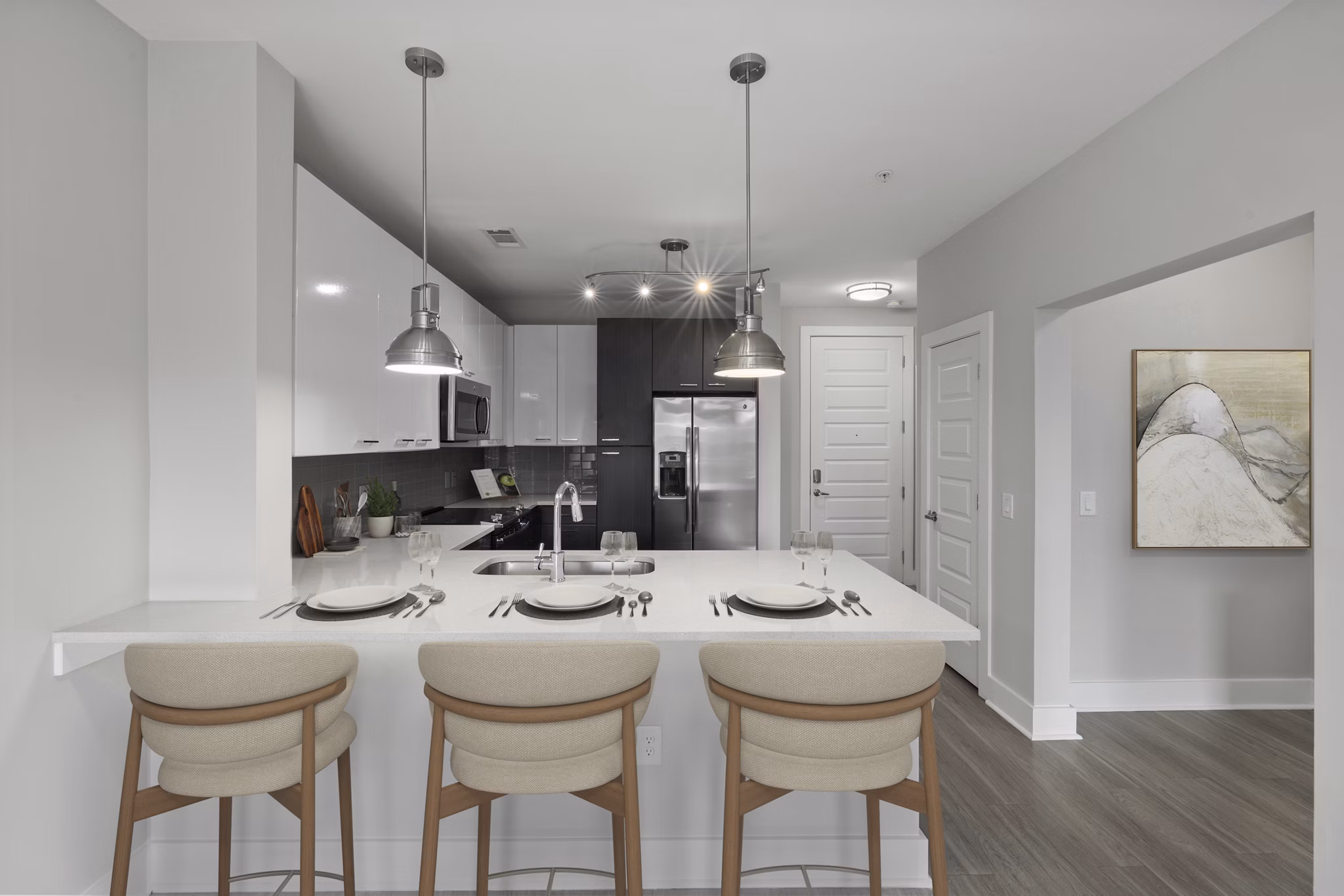 dining room at Cadence Music Factory Apartments