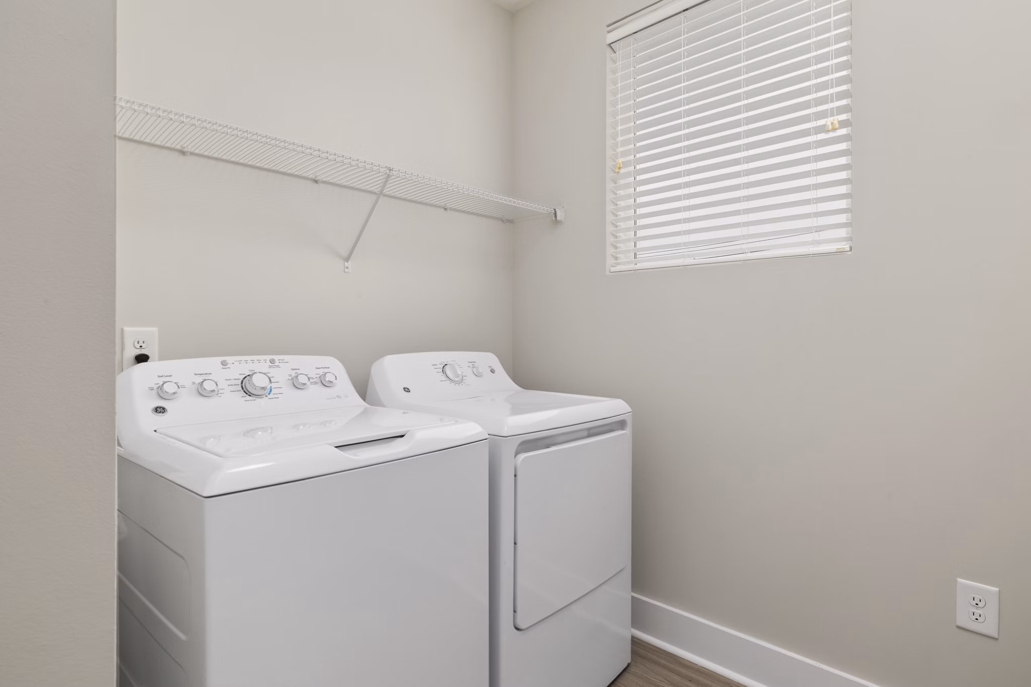 laundry facility at Cadence Music Factory Apartments