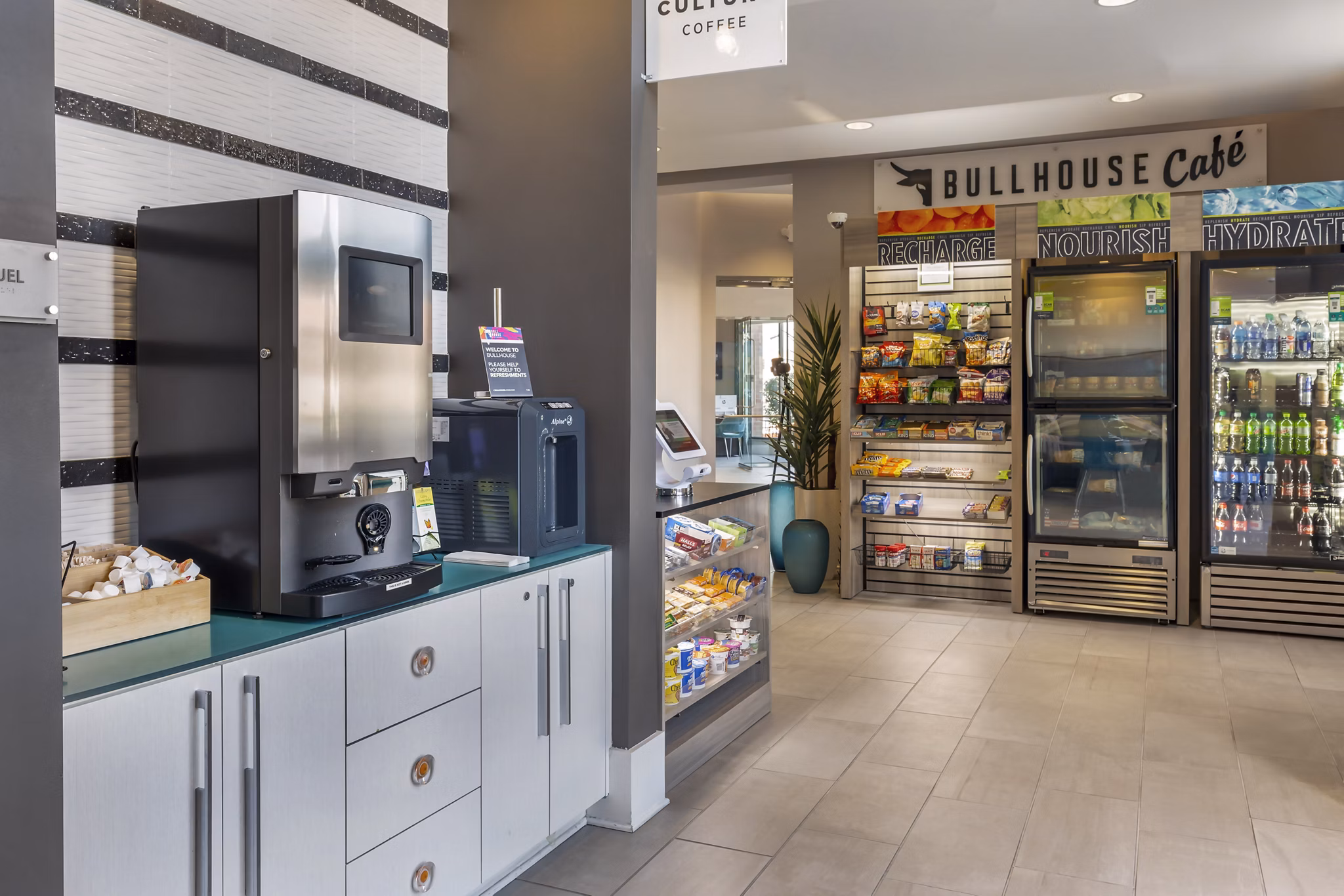 clubhouse at Lantower Bullhouse Apartments