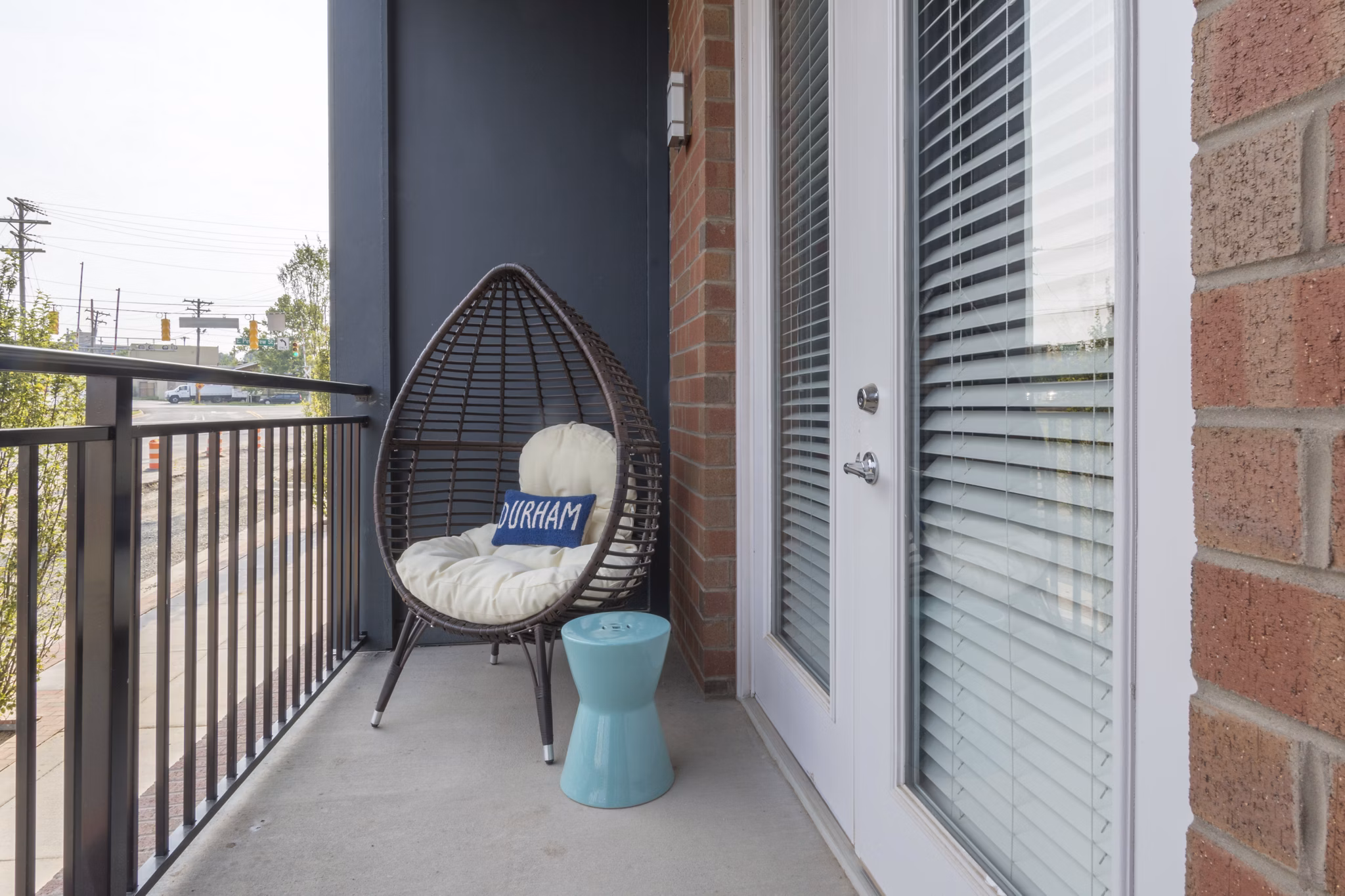 patio at Lantower Bullhouse Apartments