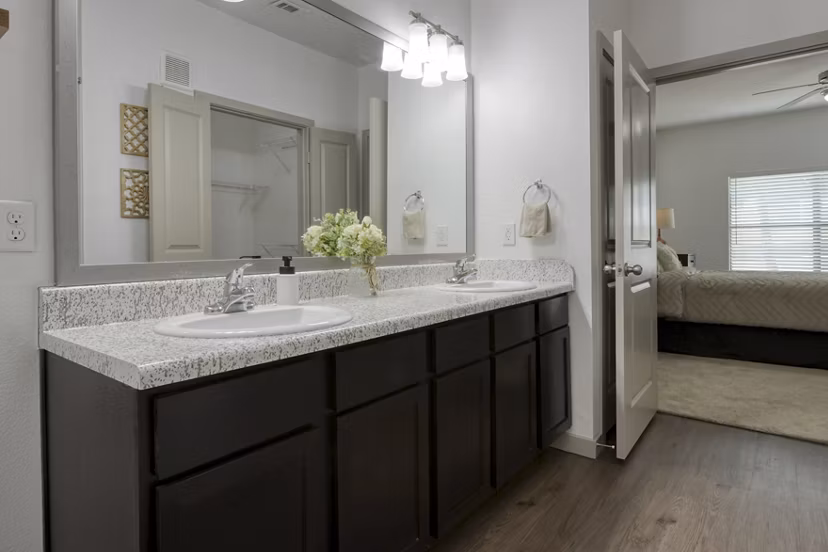 bathroom at Rustico Apartments