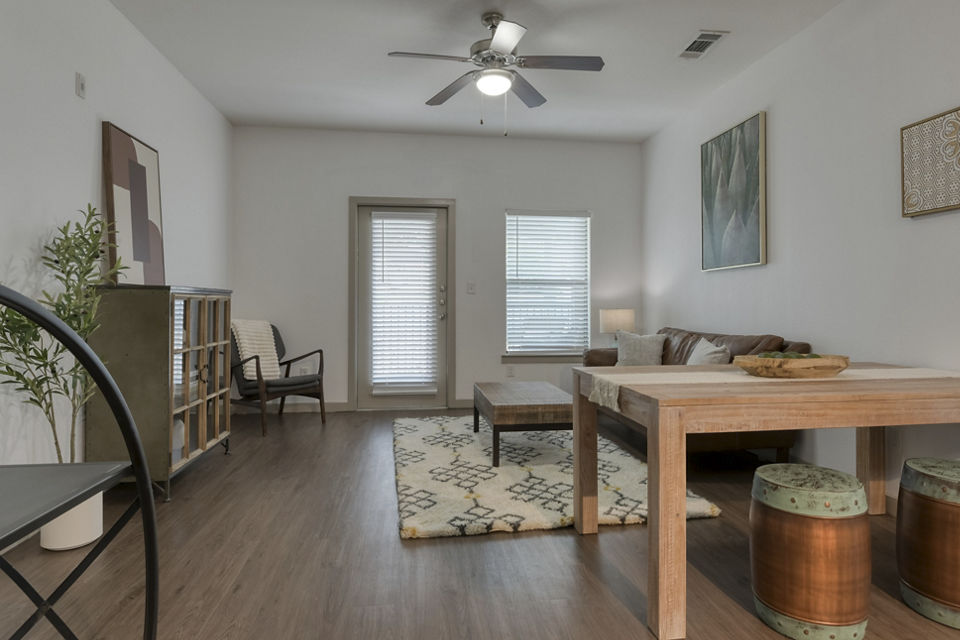 living room at Rustico Apartments