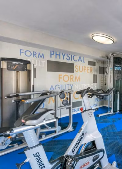 fitness center at Magnolia Ridge Apartments