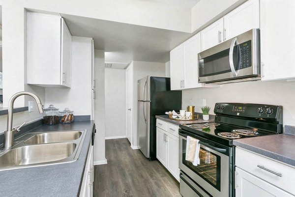 kitchen at Magnolia Ridge Apartments
