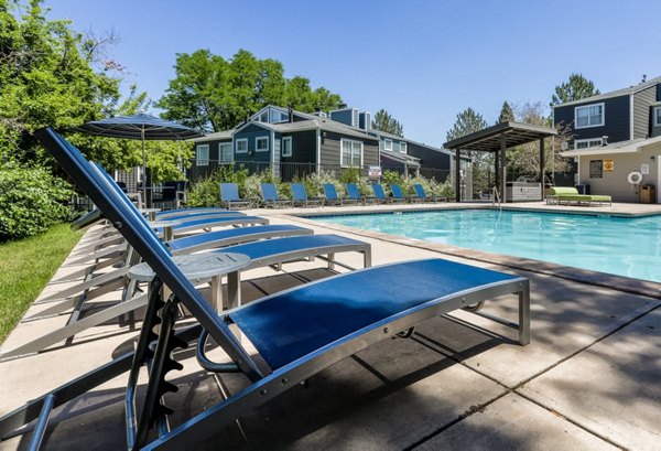 pool at Magnolia Ridge Apartments