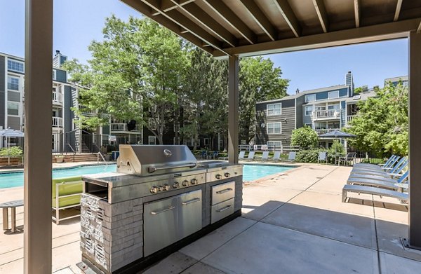 grill area at Magnolia Ridge Apartments