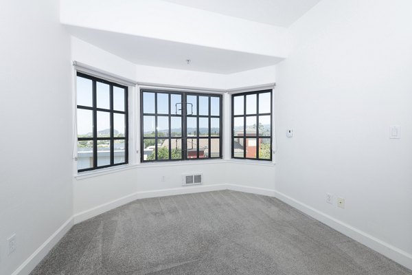 bedroom at 1122 U Apartments