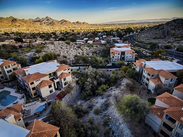 Avana at the Pointe: Elegant view of luxury apartments in a serene suburban setting