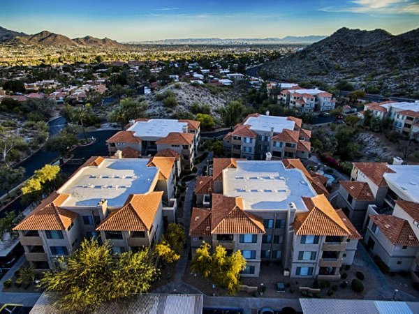 exterior at Avana at the Pointe Apartments