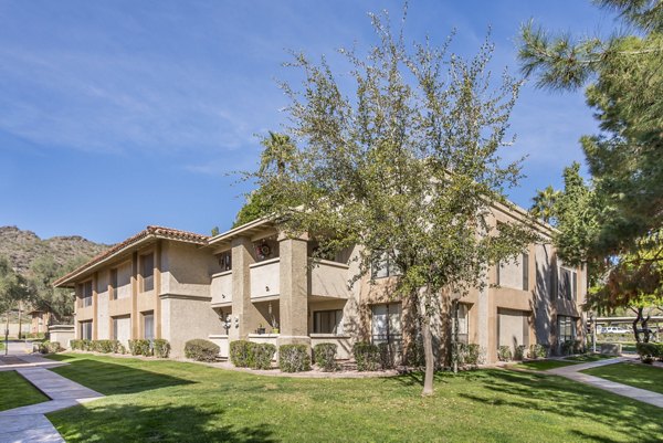 Avana at the Pointe: Stylish view of luxury apartments in a serene community setting