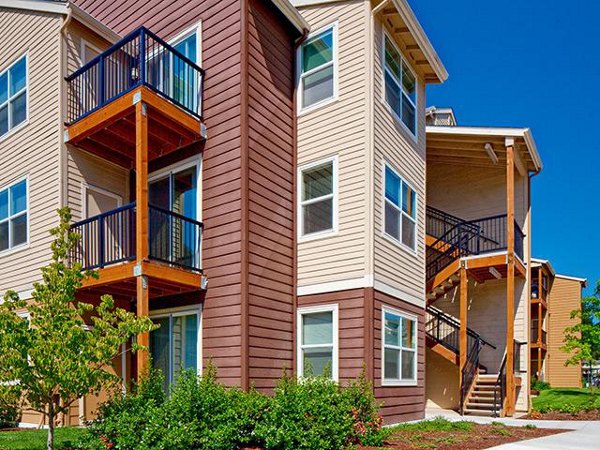Jory Trail Apartments: Scenic luxury apartment in Wilsonville