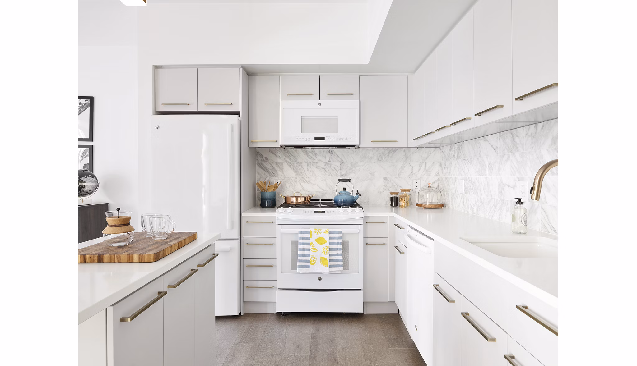 kitchen at The Ludlow Apartments
