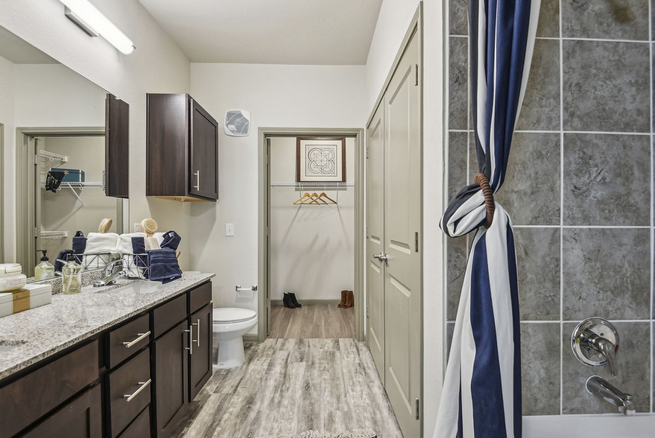 Enclave Falcon Pointe Apartments 24 of 25