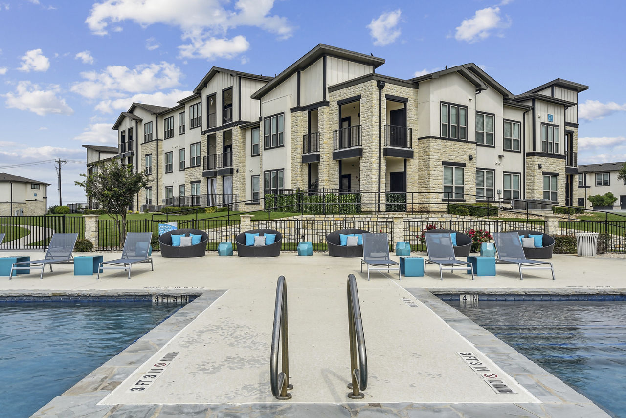 Enclave Falcon Pointe Apartments Pflugerville Tx 7 of 12