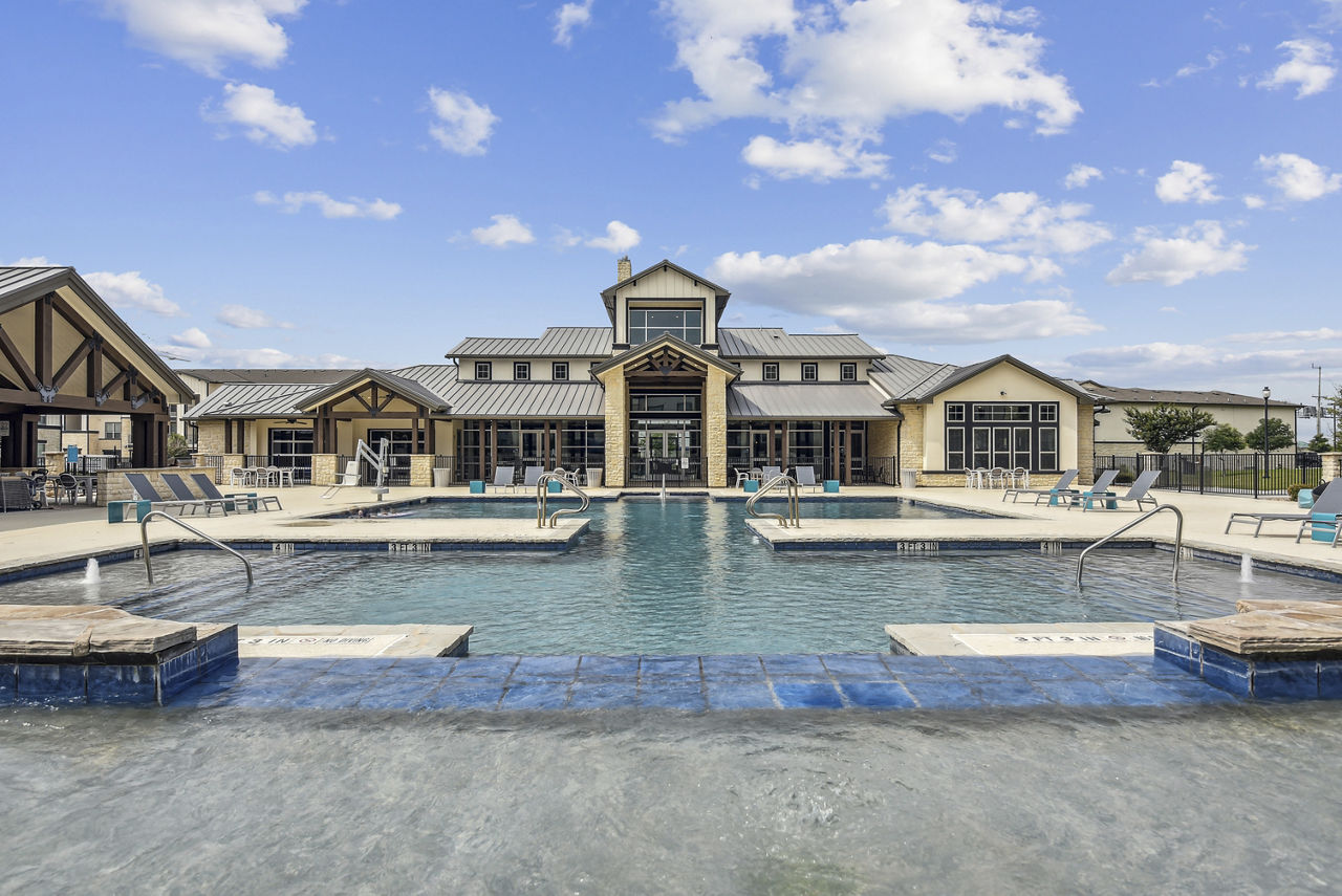 Enclave Falcon Pointe Apartments Pflugerville Tx 8 of 12