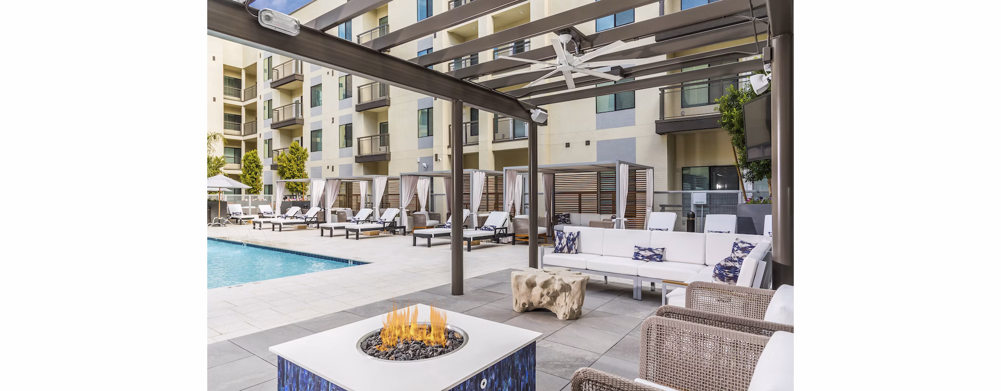 Expansive swimming pool at Overture Kierland, luxury apartments in Phoenix