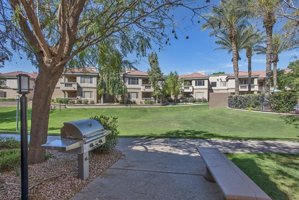 Santa Rosa Apartments: Scenic view of luxury apartments in prime location