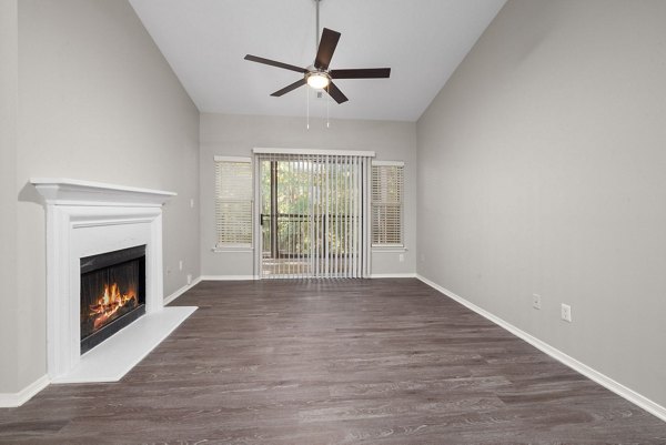 living room at Cary Greens at Preston Apartments 