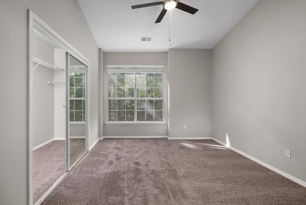 living room at Cary Greens at Preston Apartments 