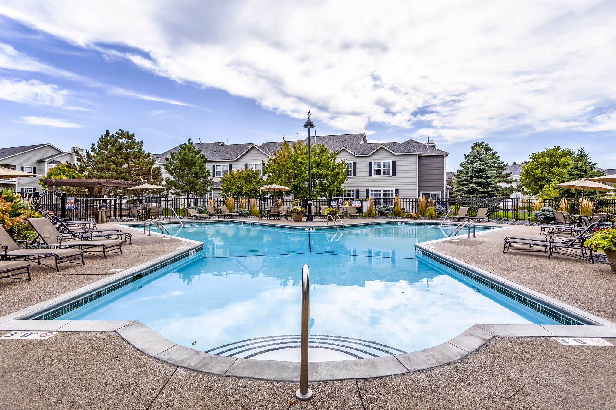 Property images of The Grand Reserve Apartments