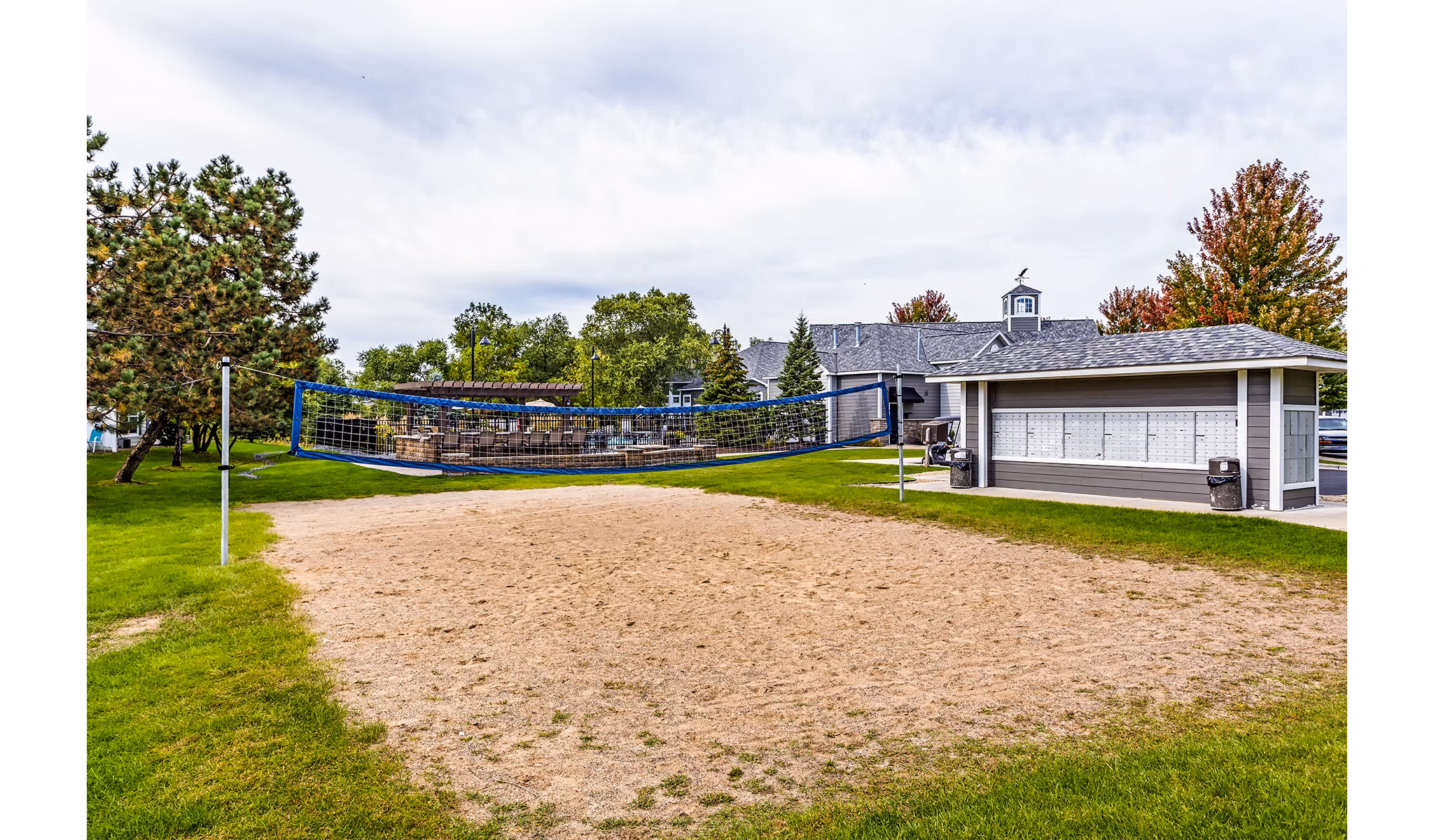 Sport court for basketball and tennis at The Grand Reserve Apartments